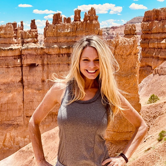 Meet your Posher, Juliette - Picture 3 of 6